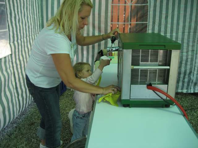 6KAMP 2006 Dorpshuis Vierhouten (Oranje/ijsvereniging)